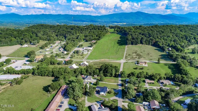 $439,999 | 500 Buckingham Drive, Newport, TN 37821