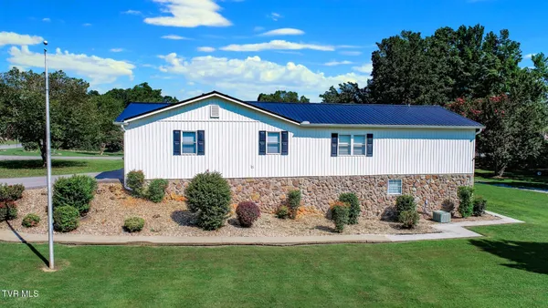 $439,999 | 500 Buckingham Drive, Newport, TN 37821