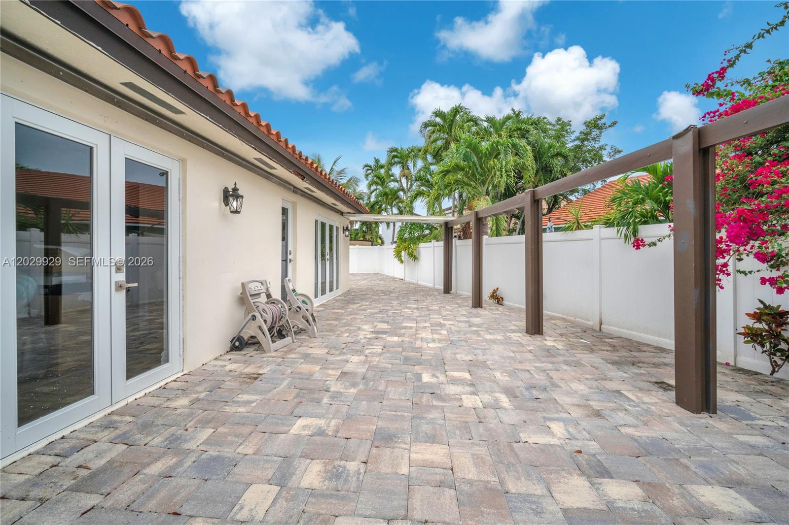 15715 Southwest 76th Terrace Miami, FL 33193 - Photo 34 of 40 Photo 34