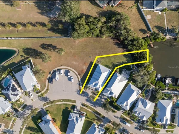 $580,000 | 445 Bahama Grande Boulevard, Apollo Beach, FL 33572