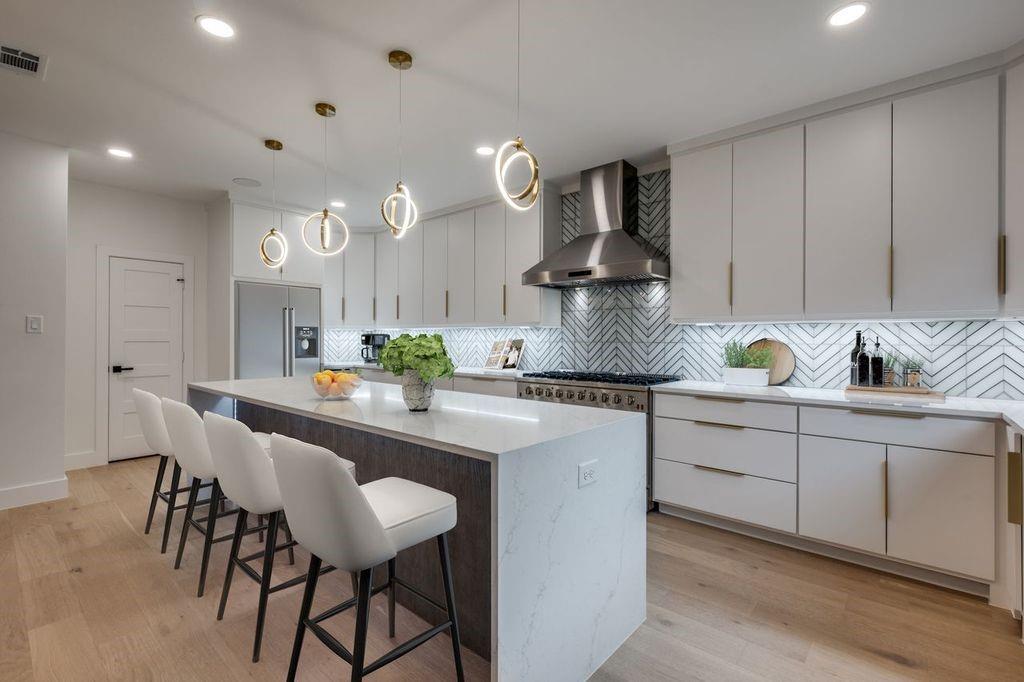 1018 Grandview Avenue Dallas, TX 75223 - Photo 12 of 39 virtually staged