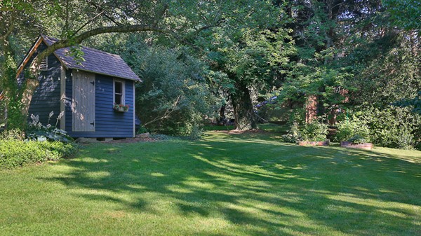 10 Folly Point Road Gloucester, MA 01930 - Photo 4 of 28 Gallery Image 4