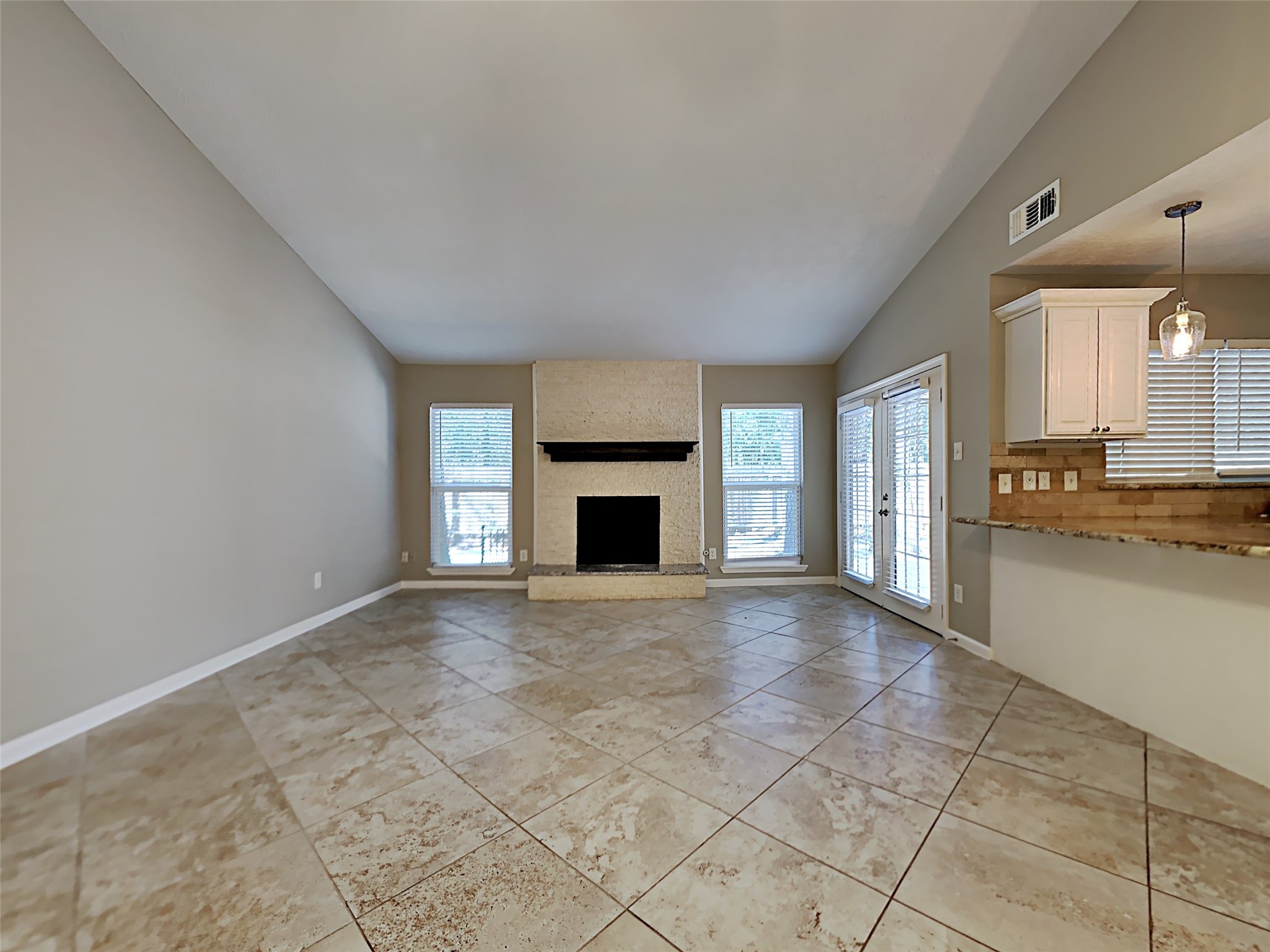 41 Kittiwake Court Spring, TX 77380 - Photo 4 of 18