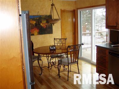 120 Lawrence Street Clinton, IA 52732 - Photo 8 of 16 Gallery Image 8
