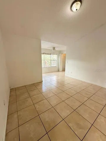 $1,350 | 5773 Gatlin Avenue, Unit 628, Orlando, FL 32822