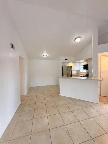 $1,350 | 5773 Gatlin Avenue, Unit 628, Orlando, FL 32822