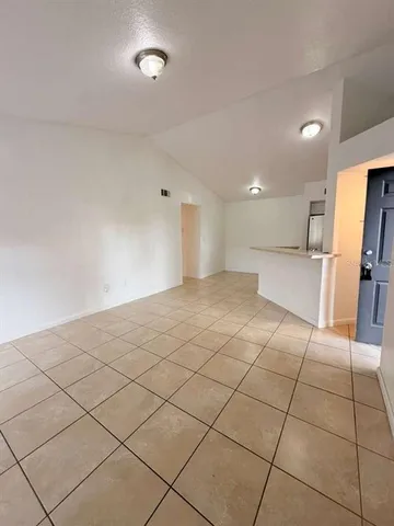 $1,350 | 5773 Gatlin Avenue, Unit 628, Orlando, FL 32822