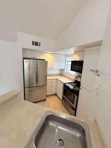 $1,350 | 5773 Gatlin Avenue, Unit 628, Orlando, FL 32822