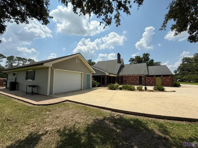 $399,000 | 1918 A Bayou Road, Thibodaux, LA 70301