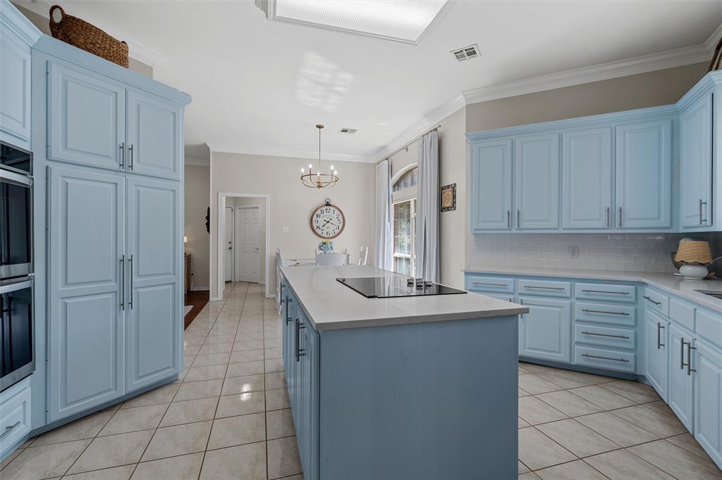 9508 Yellowstone Road Waco, TX 76712 - Photo 7 of 27