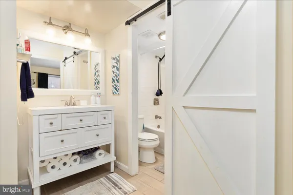 $233,000 | 125 Clubhouse Drive Southwest, Unit 1, Leesburg, VA 20175