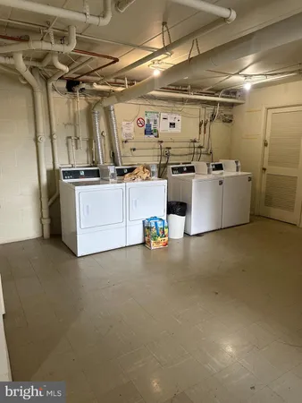 $233,000 | 125 Clubhouse Drive Southwest, Unit 1, Leesburg, VA 20175