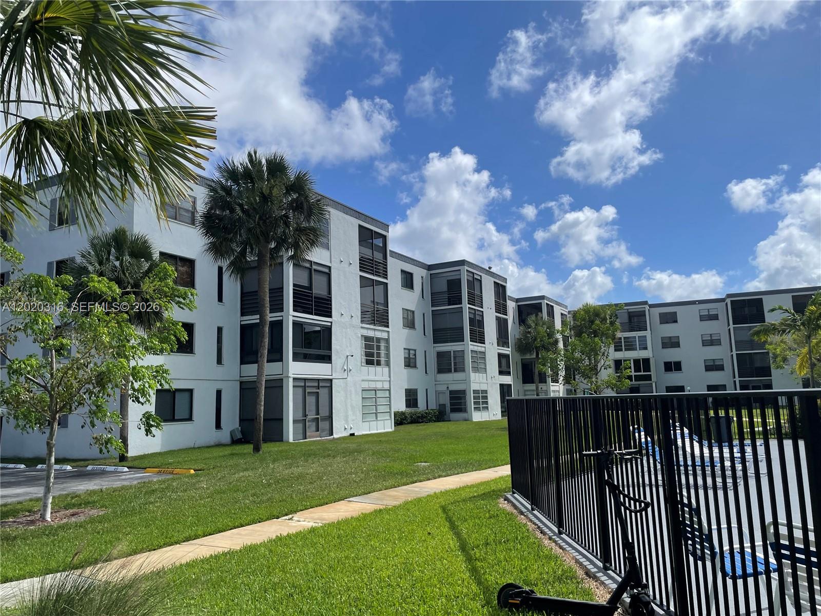 9235 Southwest 8th Street, Unit 209 Boca Raton, FL 33428 - Photo 6 of 27