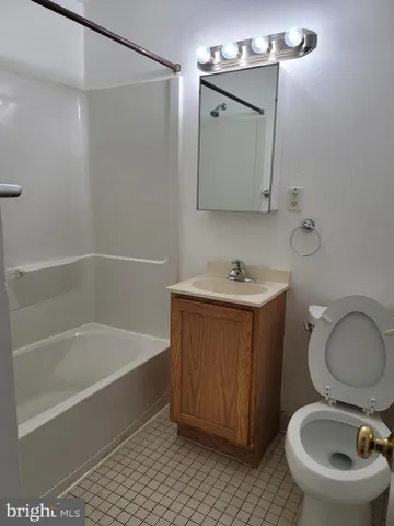 $1,400 | 625 A Chesapeake Street Southeast, Unit 205, Washington, DC 20032