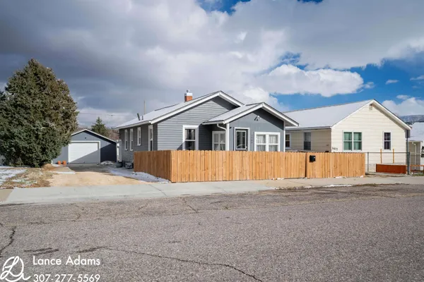 $285,000 | 1405 South Jackson Street, Casper, WY 82601