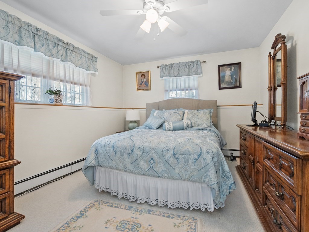 62 Jacqueline Road, Unit 4 Waltham, MA 02452 - Photo 19 of 30 Gallery Image 19