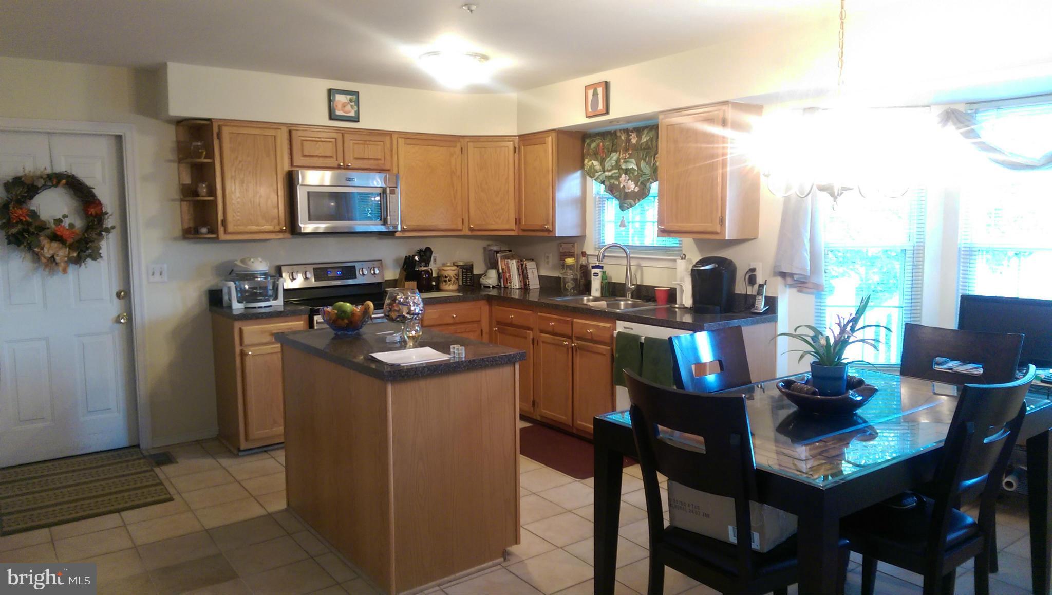9401 Sandy Creek Road Fort Washington, MD 20744 - Photo 19 of 26 Kitchen (View 1)