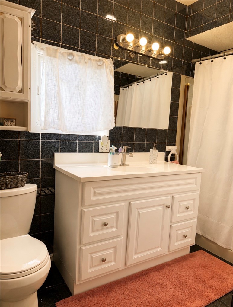 6 Fowler Street Providence, RI 02909 - Photo 7 of 8