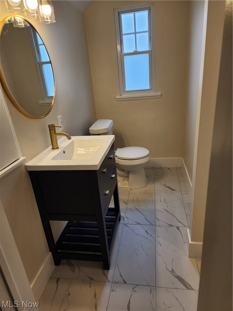 3718 Bainbridge Road Cleveland Heights, OH 44118 - Photo 15 of 23