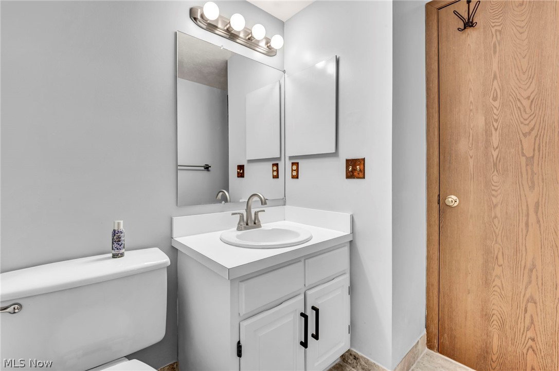 4705 Mayfield Road, Unit B Cleveland, OH 44121 - Photo 20 of 23