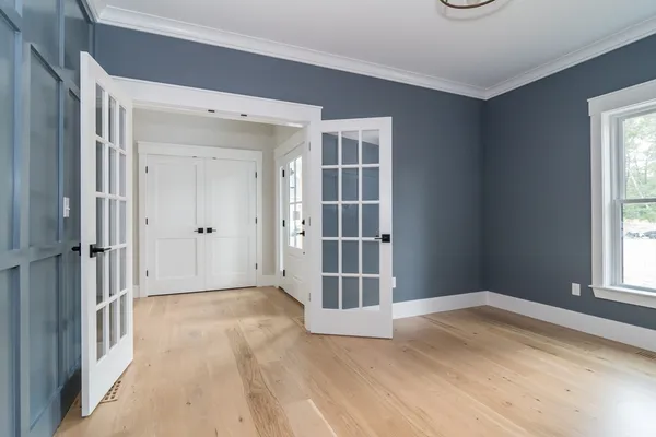 a view of an empty walk in closet