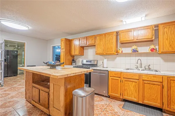 $168,000 | 5627 West Circle Drive, Alexandria, LA 71301