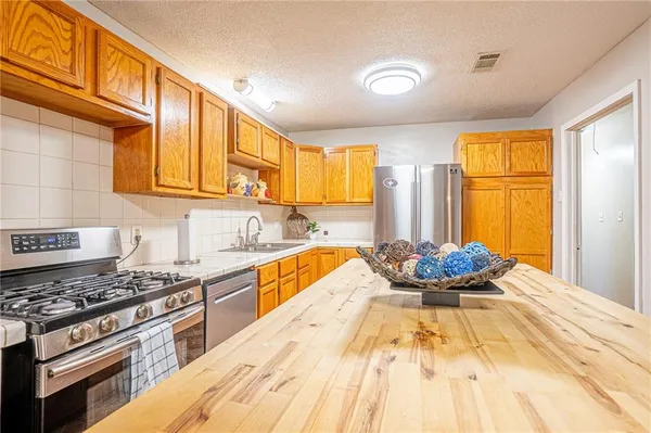 $168,000 | 5627 West Circle Drive, Alexandria, LA 71301