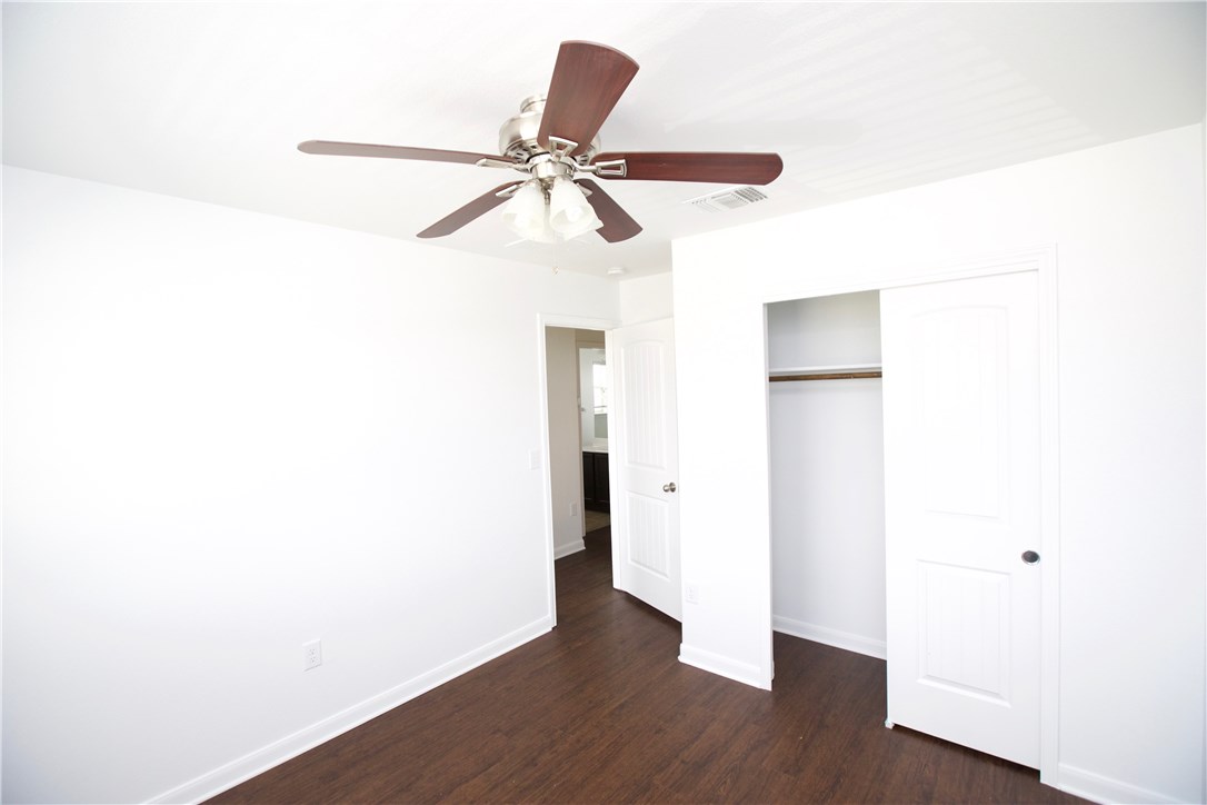 18421 Moreto Loop Pflugerville, TX 78660 - Photo 9 of 14