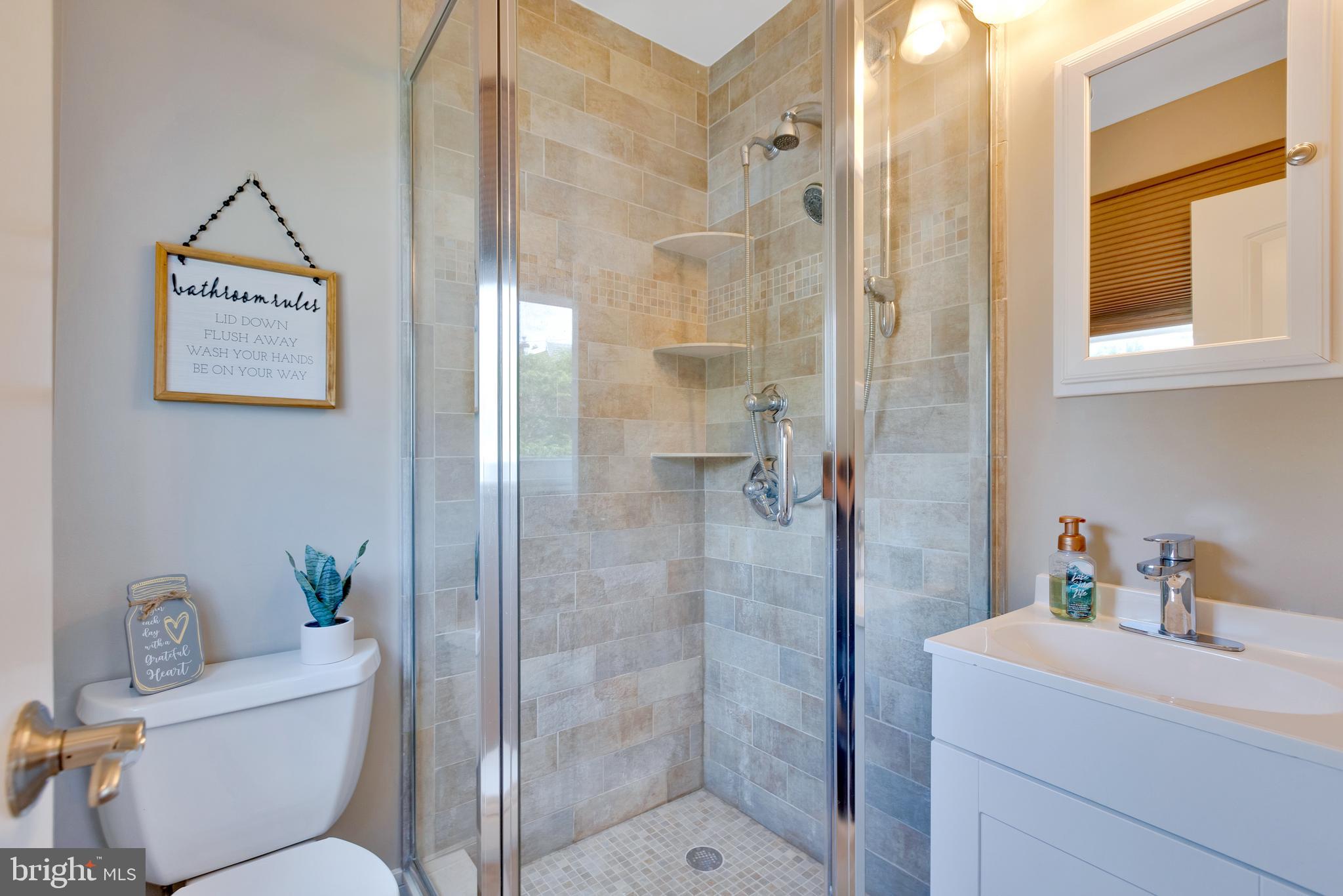 755 Hill Road Philadelphia, PA 19128 - Photo 16 of 32 Gallery Image 16