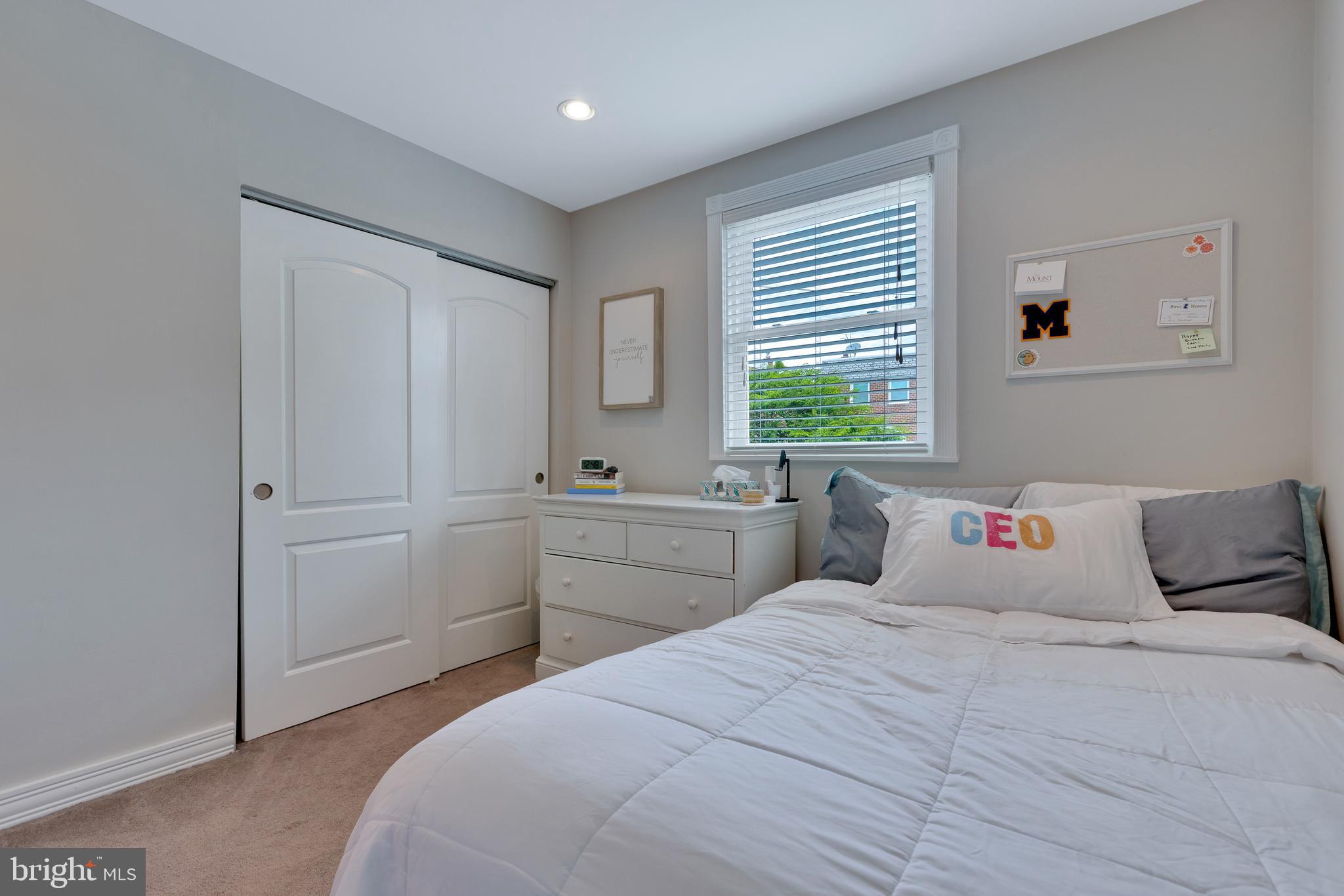 755 Hill Road Philadelphia, PA 19128 - Photo 17 of 32 Gallery Image 17