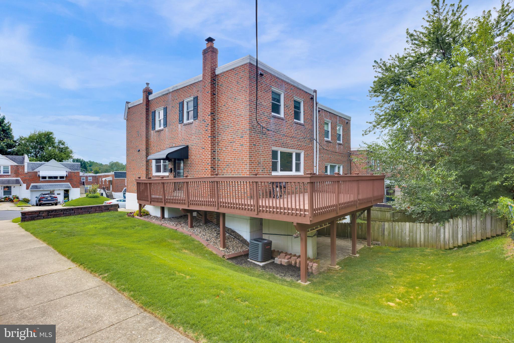 755 Hill Road Philadelphia, PA 19128 - Photo 28 of 32 Gallery Image 28