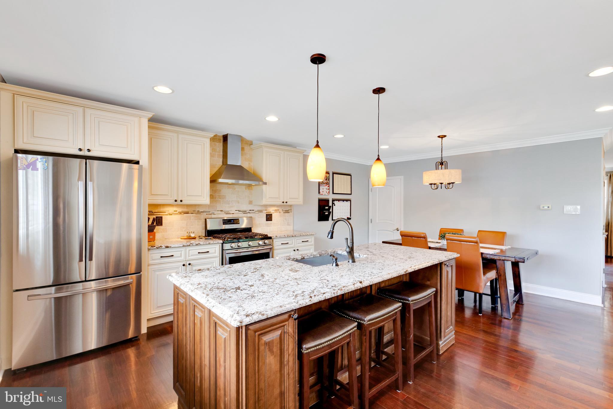 755 Hill Road Philadelphia, PA 19128 - Photo 4 of 32 Gallery Image 4