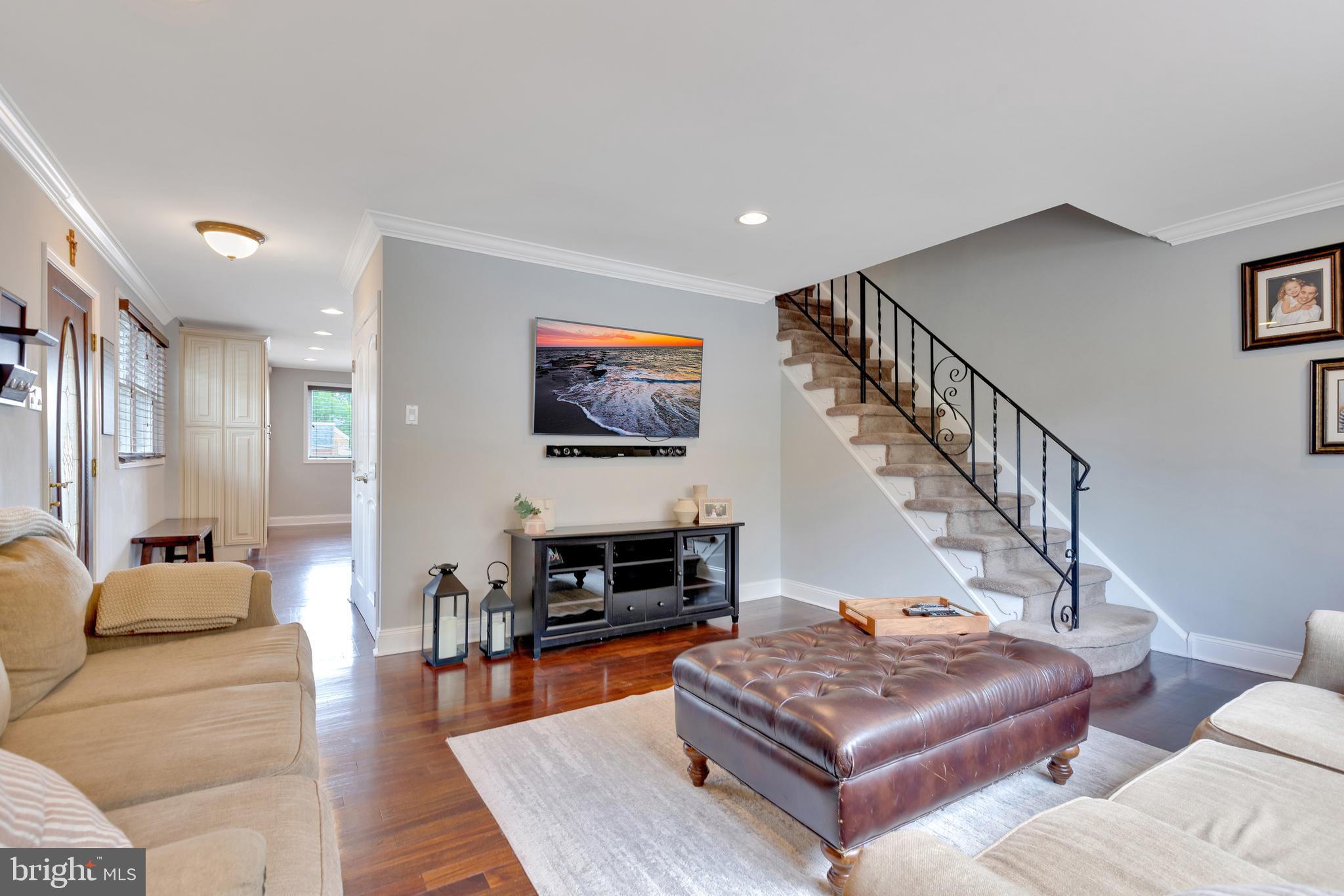 755 Hill Road Philadelphia, PA 19128 - Photo 8 of 32 Gallery Image 8