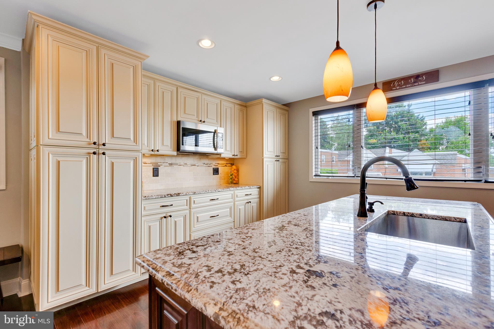 755 Hill Road Philadelphia, PA 19128 - Photo 10 of 32 Gallery Image 10