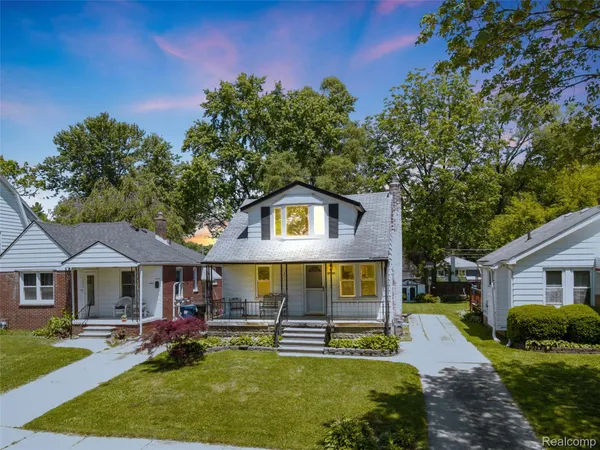 $1,400 | 15450 Lola Drive, Redford, MI 48239