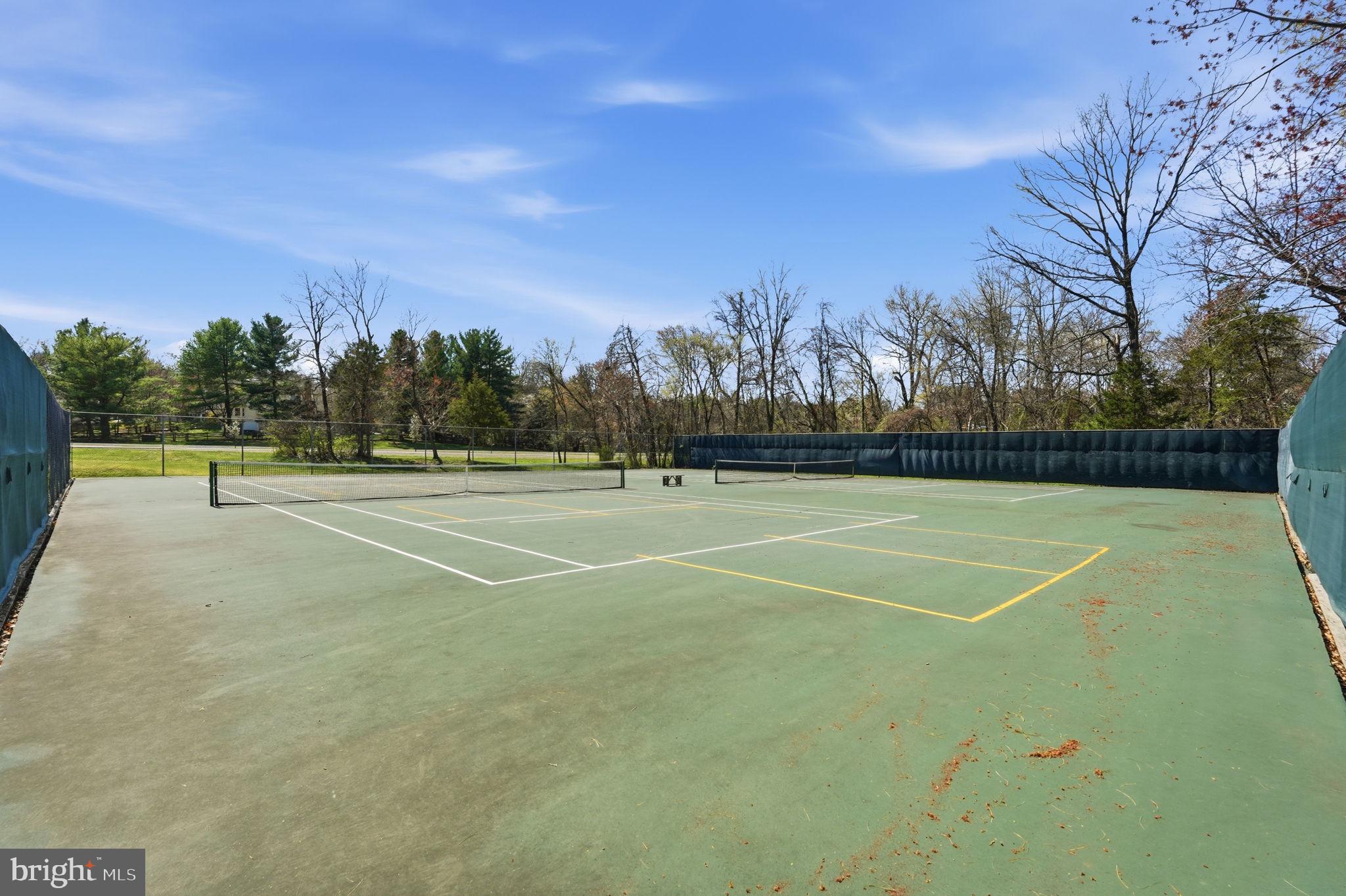 7 Wickham Court Sterling, VA 20165 - Photo 37 of 44 a view of tennis court