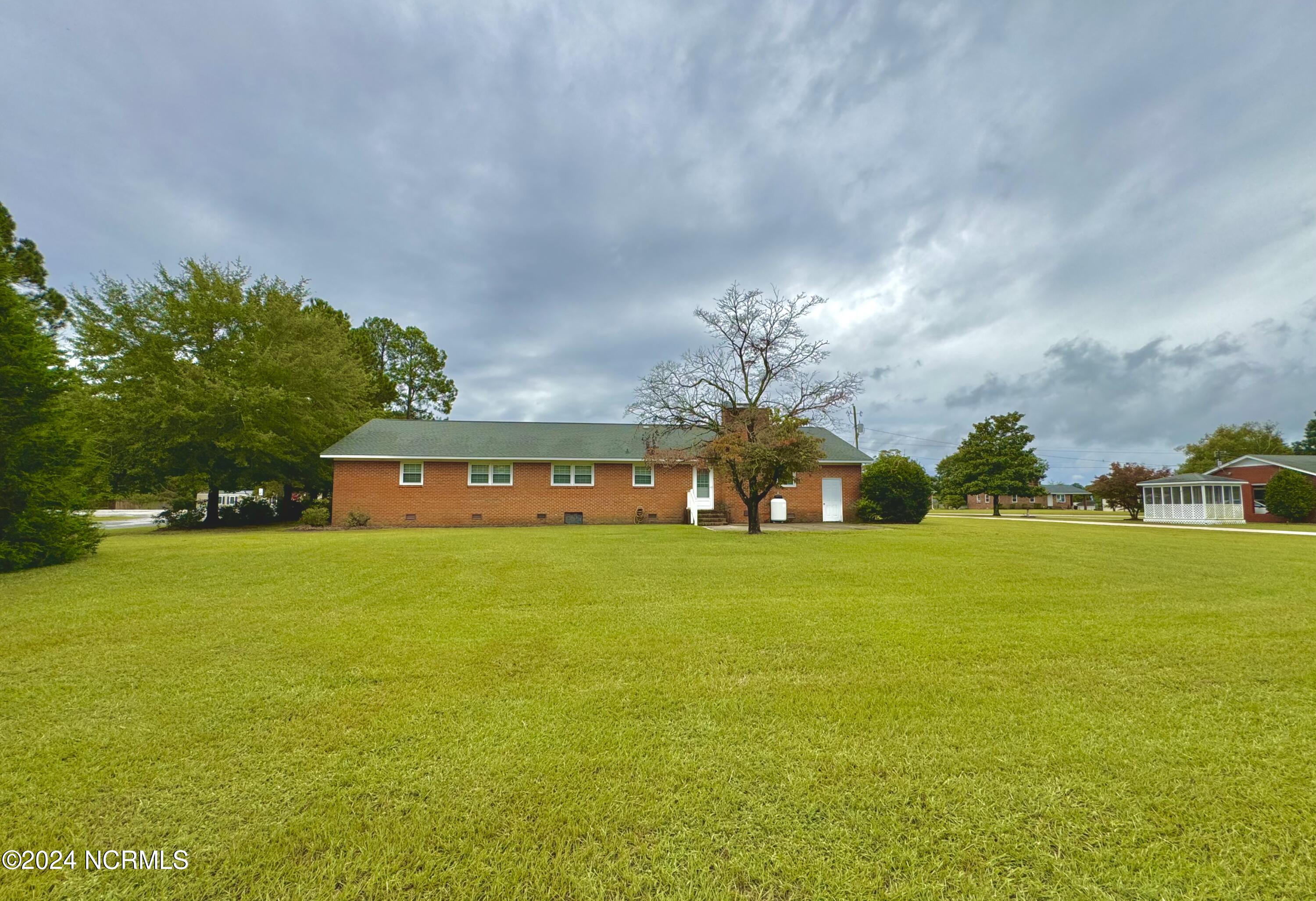 2626 Pauls Path Road Kinston, NC 28504 - Photo 16 of 45 IMG_3186