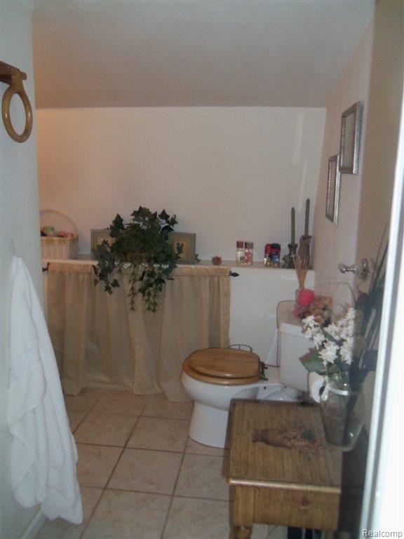 12188 Sweitzer Road Carleton, MI 48117 - Photo 11 of 11 sweitzerpics 015.jpg