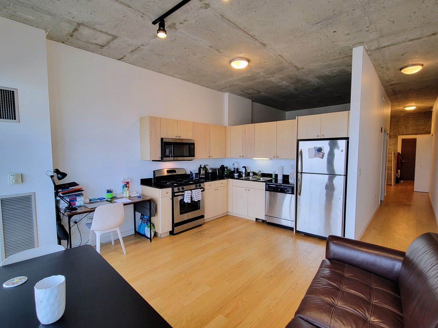 235 West Van Buren Street, Unit 4208 Chicago, IL 60607 - Photo 4 of 16