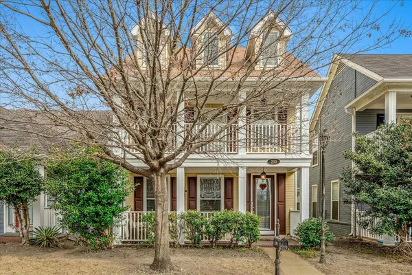 $399,900 | 290 Island Bluff Drive, Memphis, TN 38103