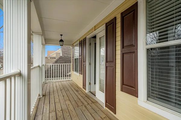 $399,900 | 290 Island Bluff Drive, Memphis, TN 38103