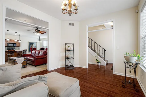 $399,900 | 290 Island Bluff Drive, Memphis, TN 38103