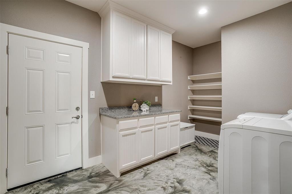 105 Ruidoso Way Mineral Wells, TX 76067 - Photo 14 of 33