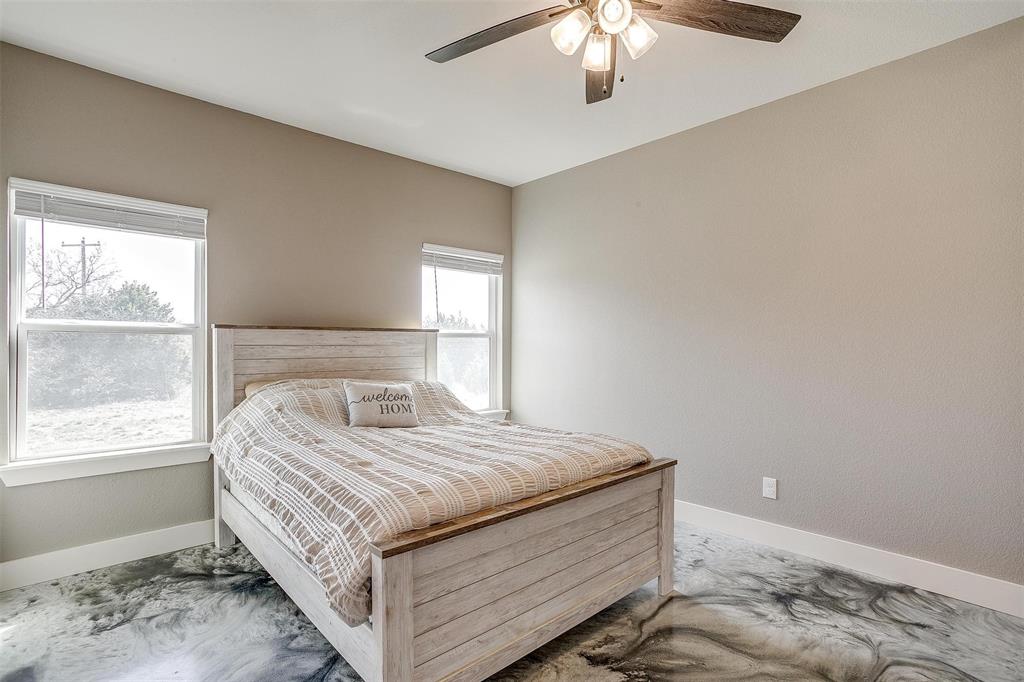 105 Ruidoso Way Mineral Wells, TX 76067 - Photo 17 of 33