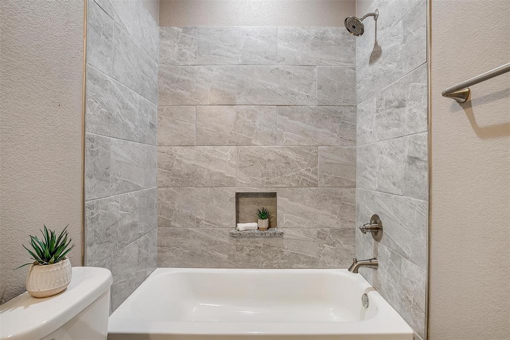 105 Ruidoso Way Mineral Wells, TX 76067 - Photo 27 of 33