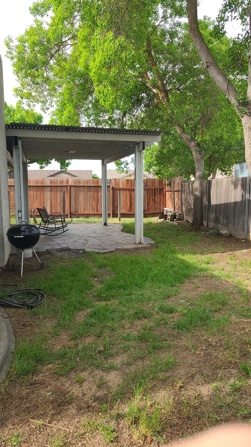 1101 Winchell Way Modesto, CA 95358 - Photo 11 of 31