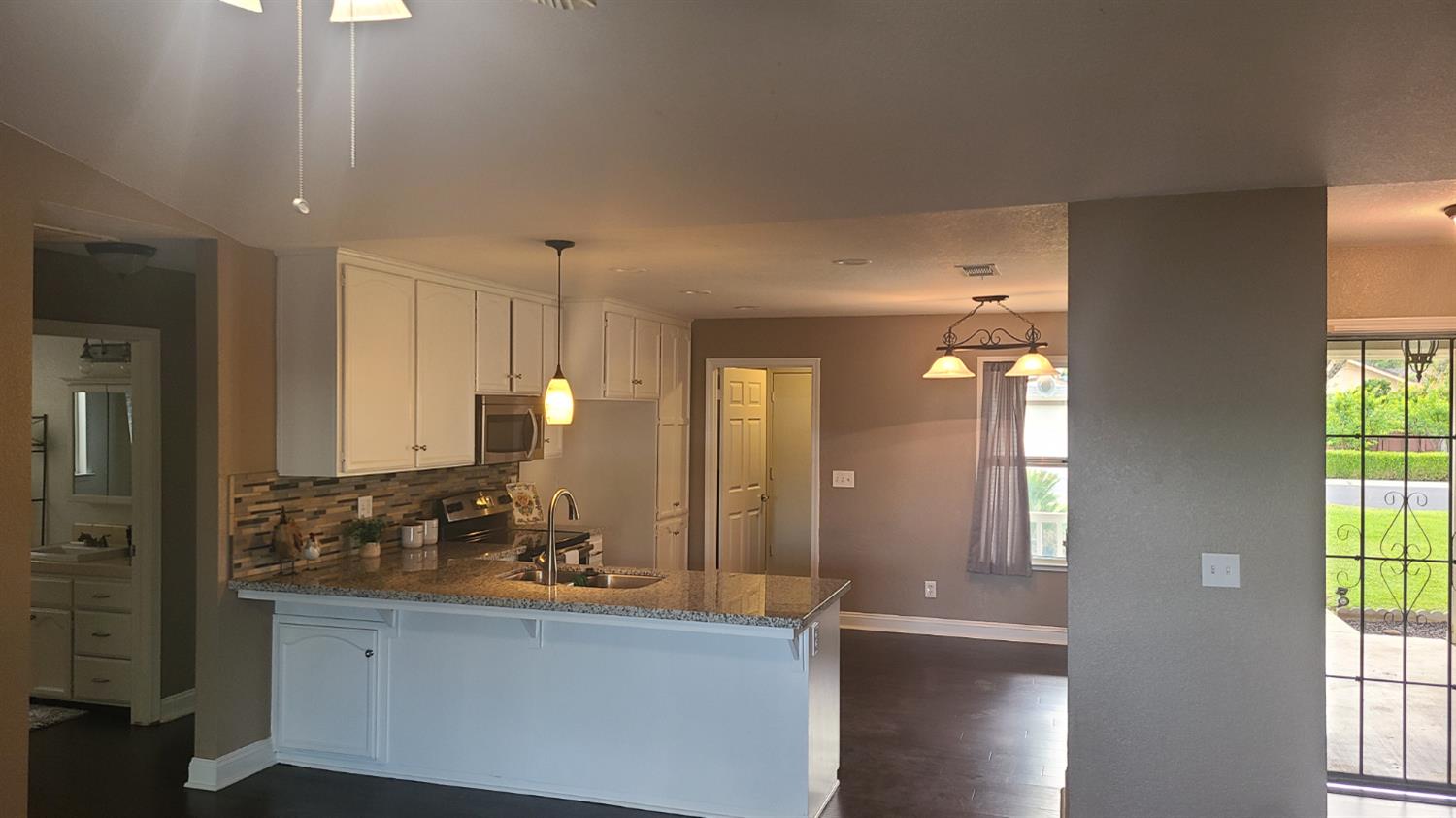 1101 Winchell Way Modesto, CA 95358 - Photo 13 of 31