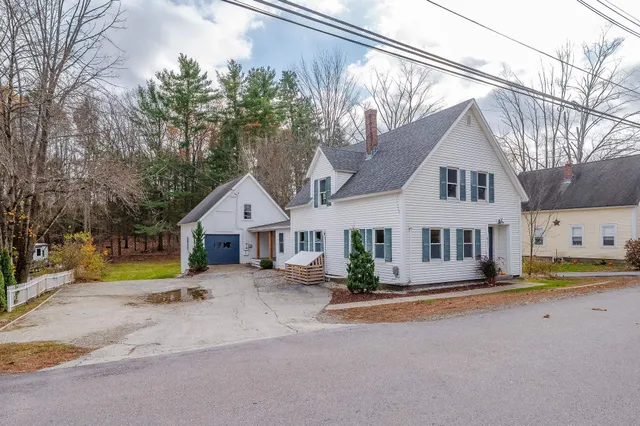 $425,000 | 44 Burns Hill Road, Wilton, NH 03086