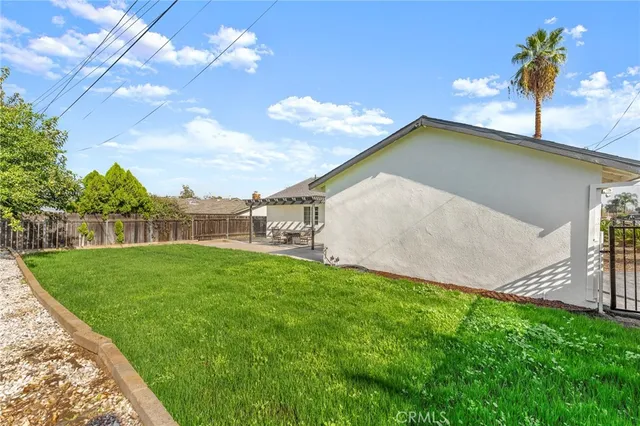 $665,900 | 350 Sherwood Street, Redlands, CA 92373