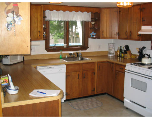 12 Verndale Road Weymouth, MA 02190 - Photo 8 of 12 Gallery Image 8